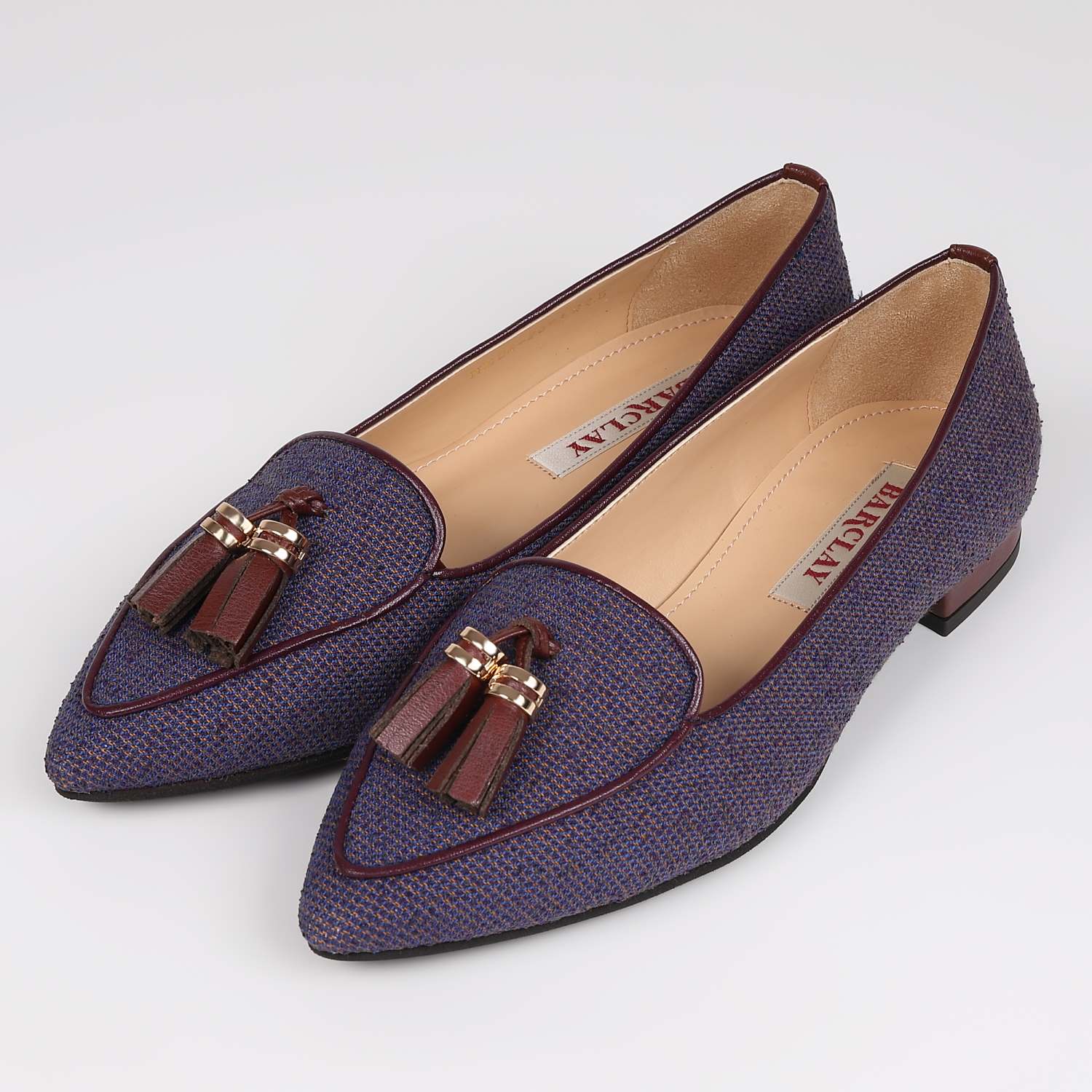 BARCLAY（バークレー）生地タッセルパンプス ブラックファブリック