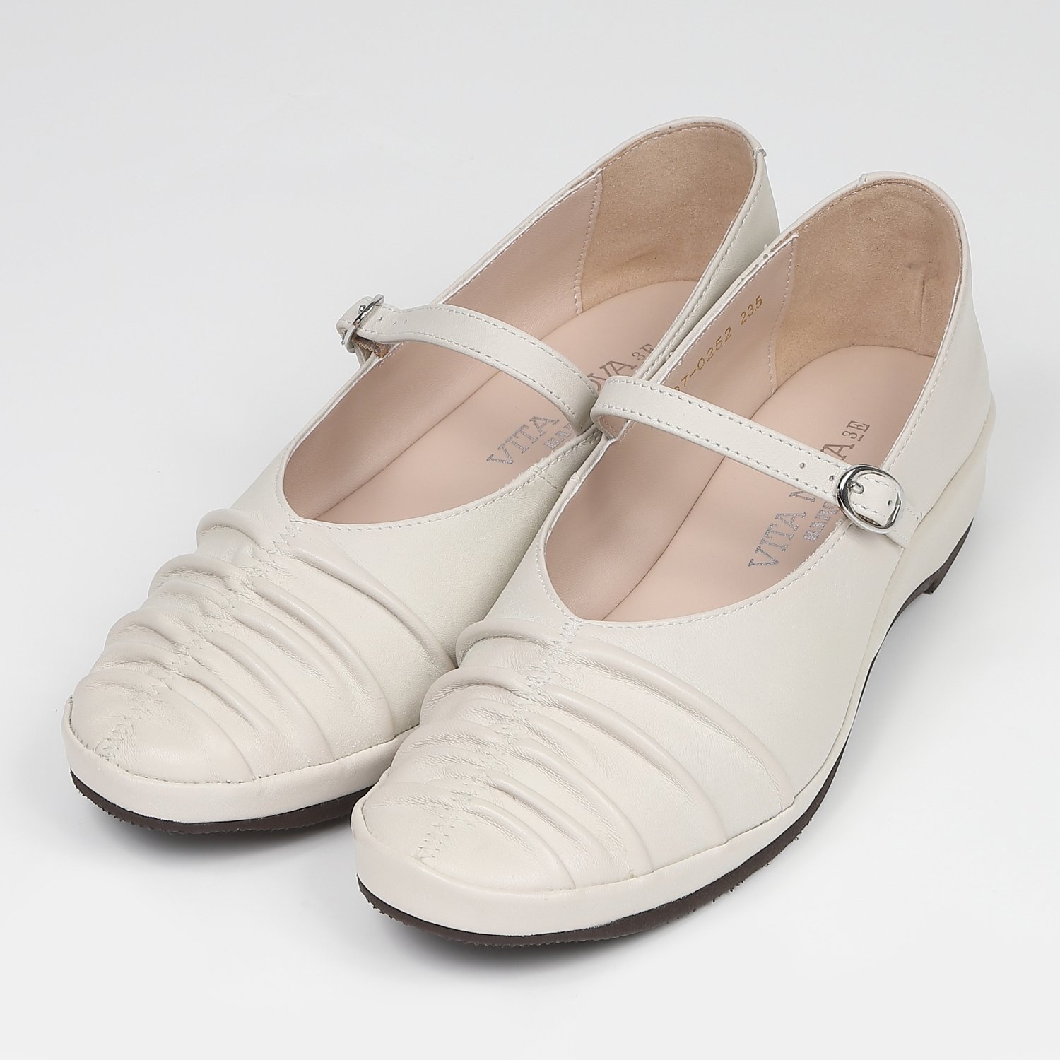 VITA NOVAプラットプラットフォームストラップシューズ　サンドグレー