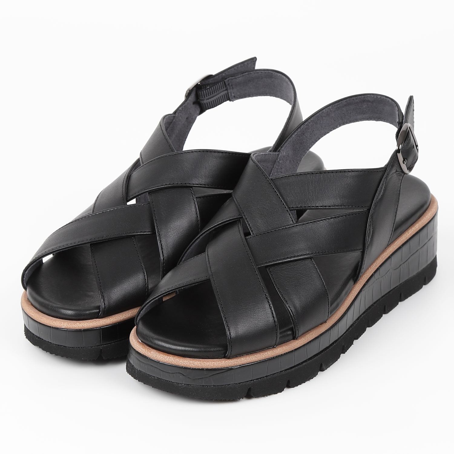 VITA NOVAボリューム編み込みサンダル ブラックコンビ