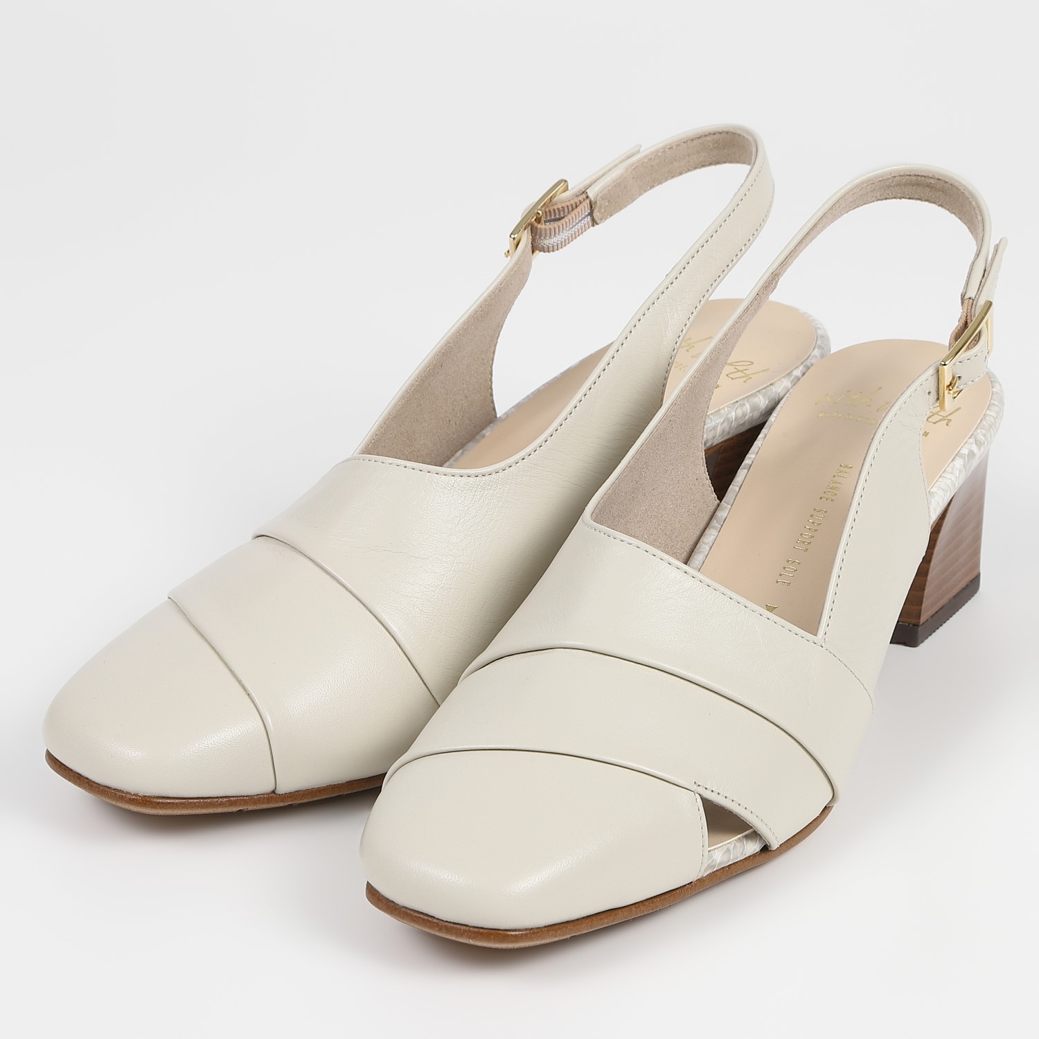 WithWidthタックデザインバックバンドシューズ　ライトグレー