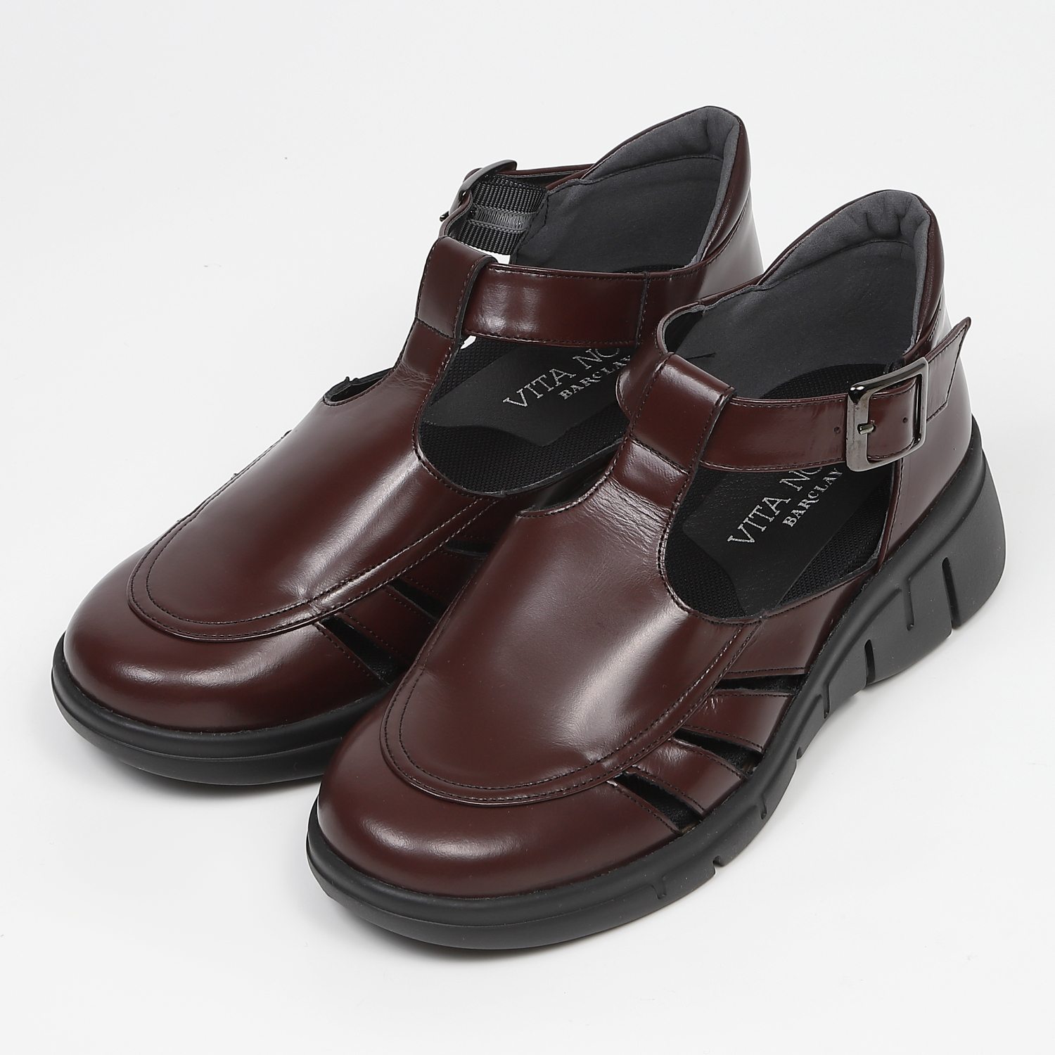 VITA NOVA（ヴィタノヴァ） グルカカジュアルシューズ ブラック