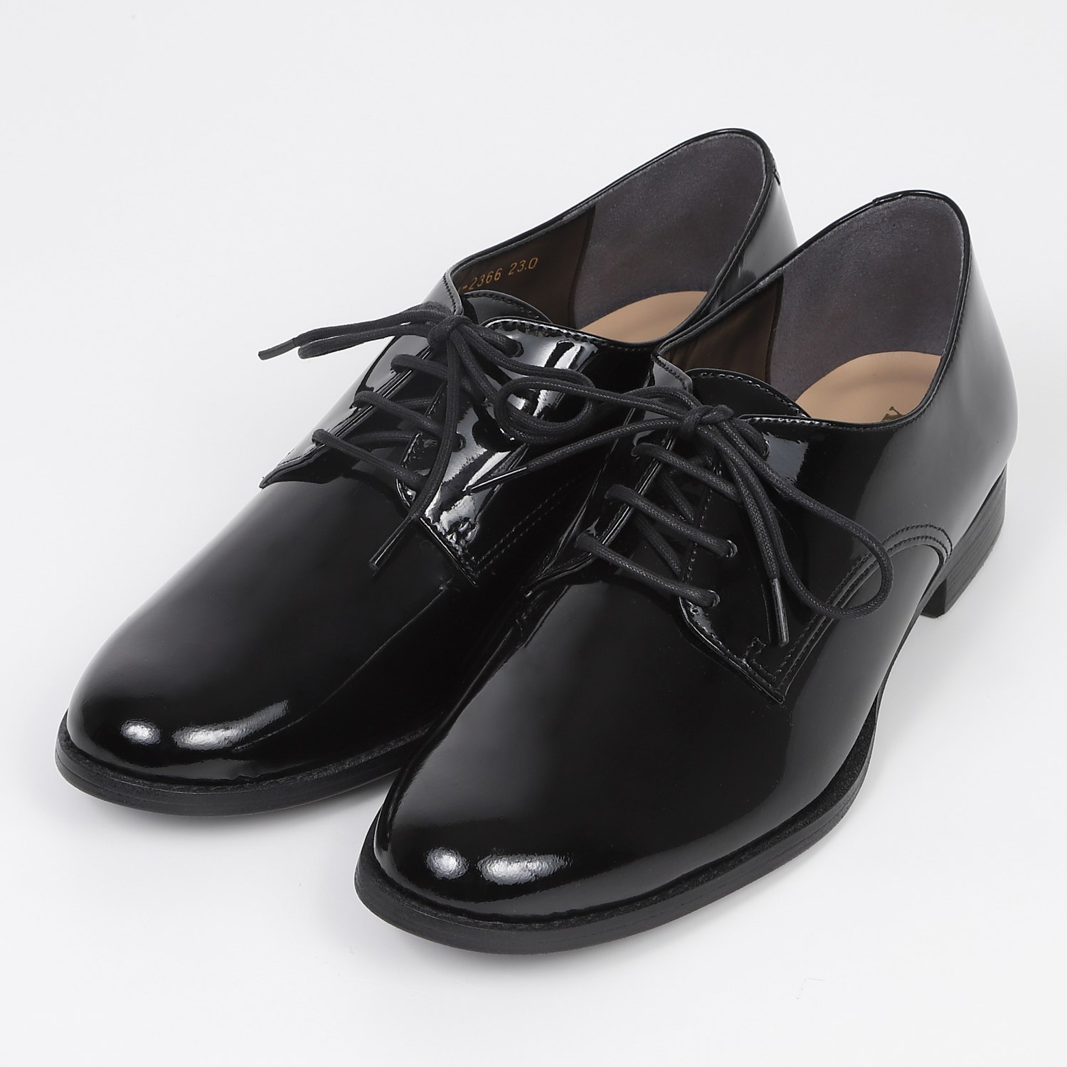 BARCLAYレースアップシューズ　ブラックエナメル2