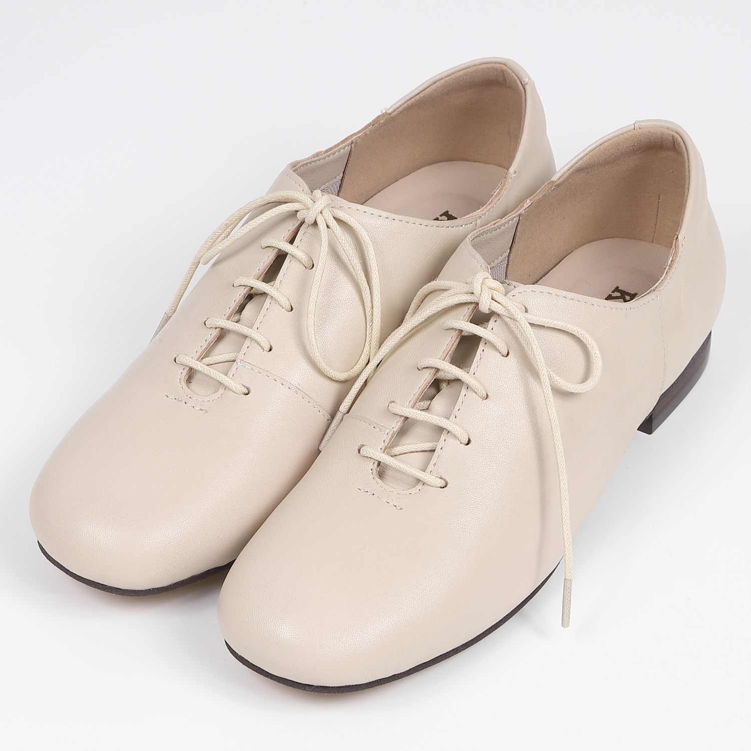 KISCOレースアップシューズ　アイボリー