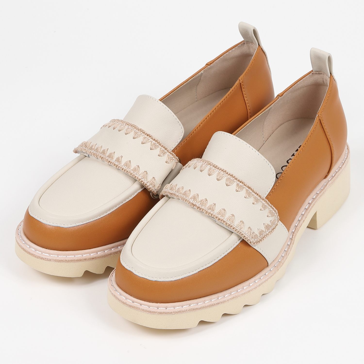 KISCOシャークソールベルトローファー　キャメルコンビ