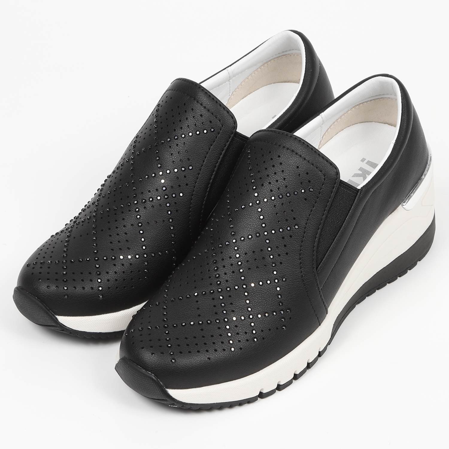 KISCOクリアストーン付きヒールスニーカー　ブラック