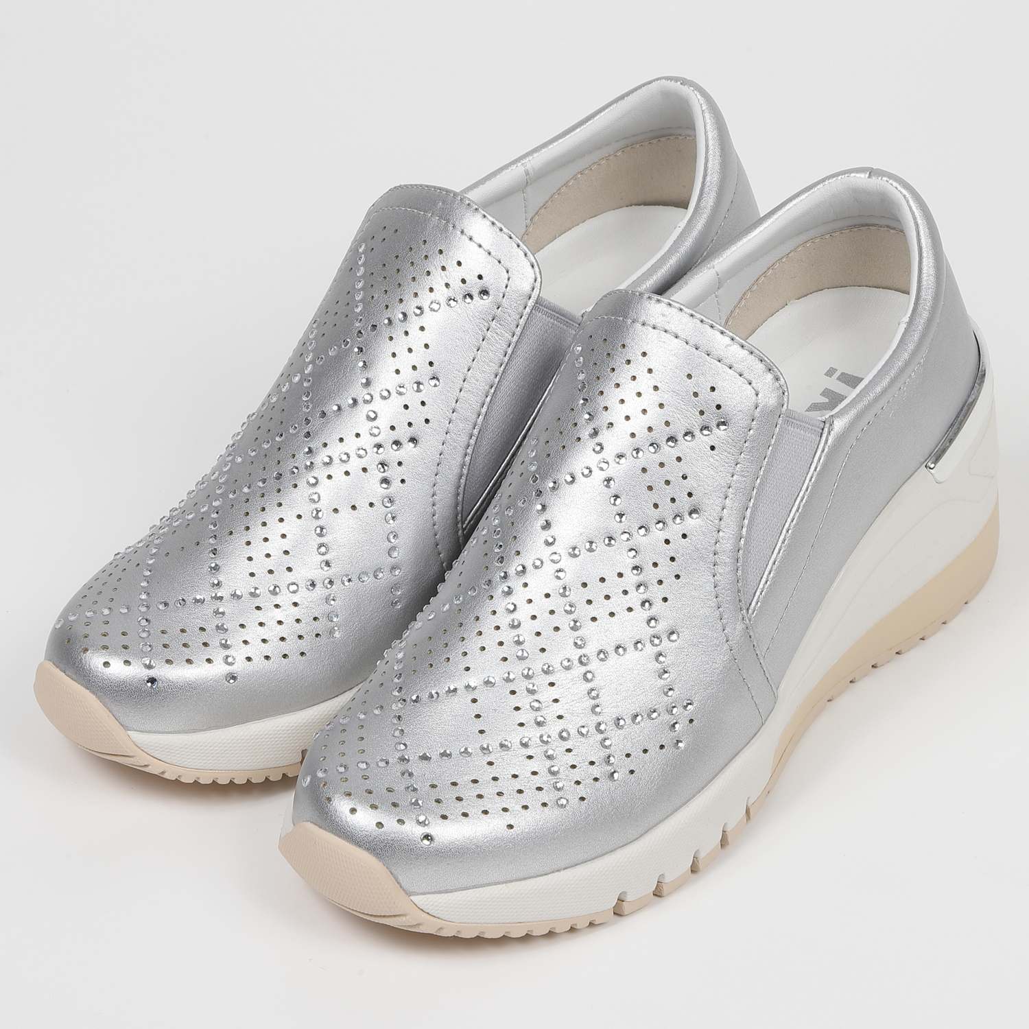 KISCOクリアストーン付きヒールスニーカー　シルバー