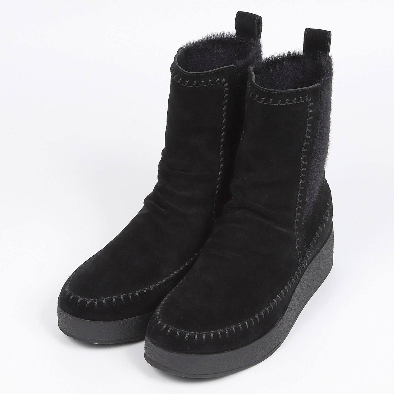 KISCOステッチデザインスエードショートブーツ　ブラックスエード