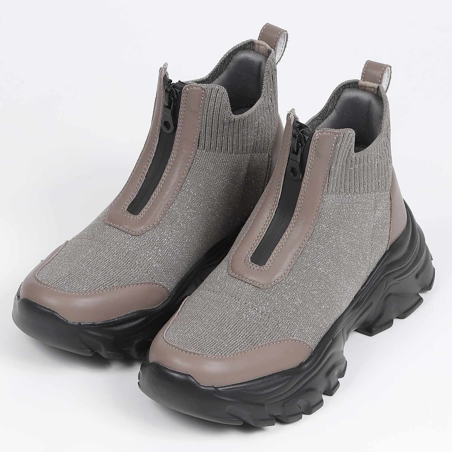 KISCOニットファスナーショートブーツ　グレー