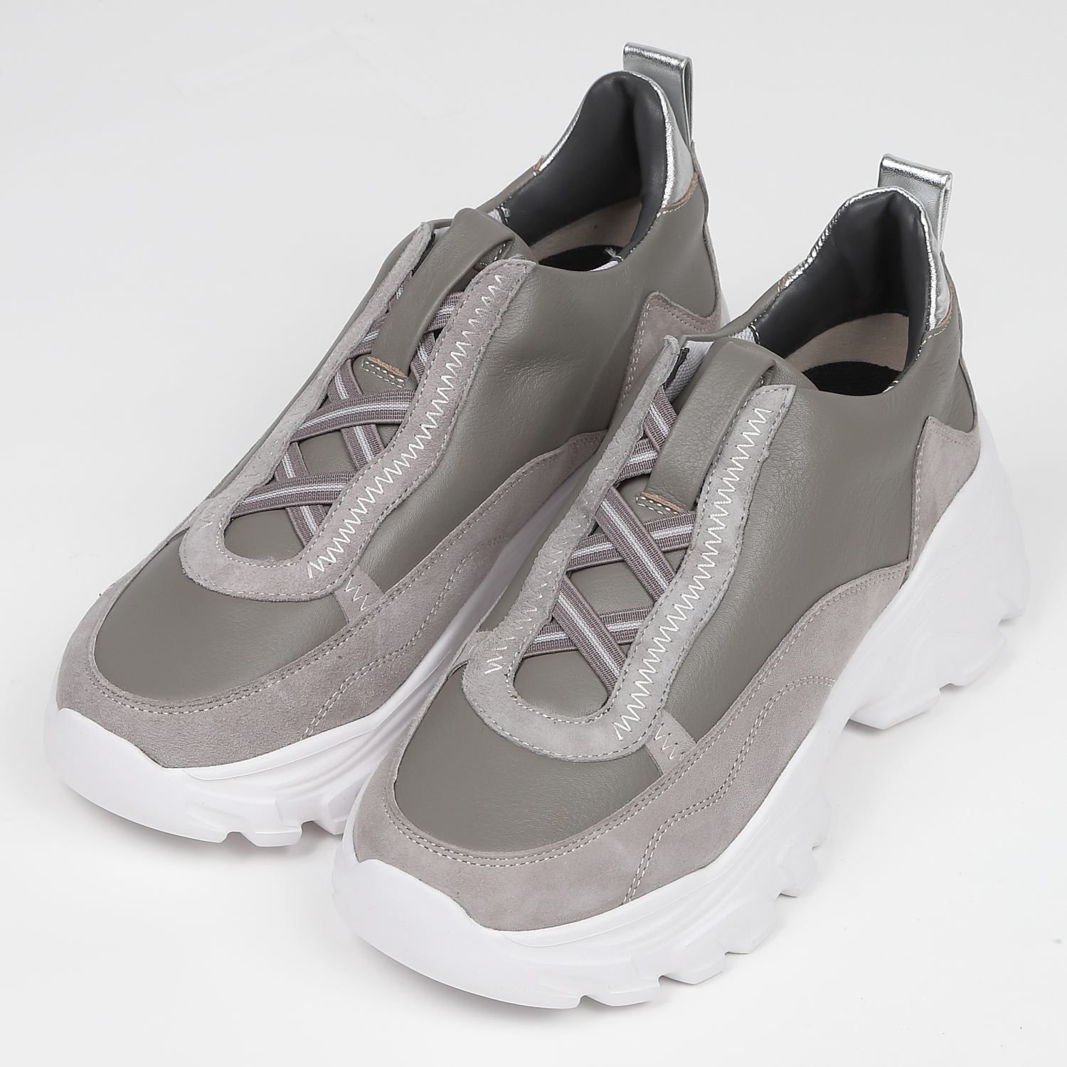 KISCO（キスコ）クロスゴムハイカットスニーカー ブラックホワイト