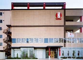 本社に併設の工場