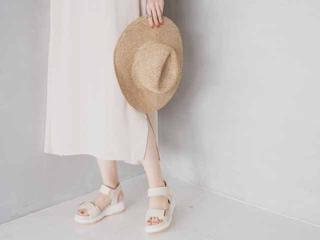 PICK UP ITEMS 25'SUMMER サンダル特集